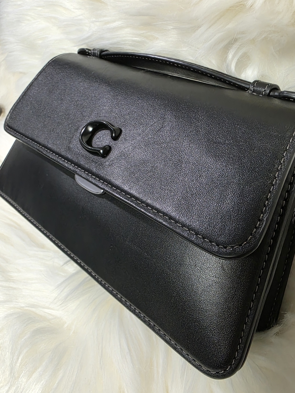 Coach Juno Small Shoulder Bag - Picture 3 of 9